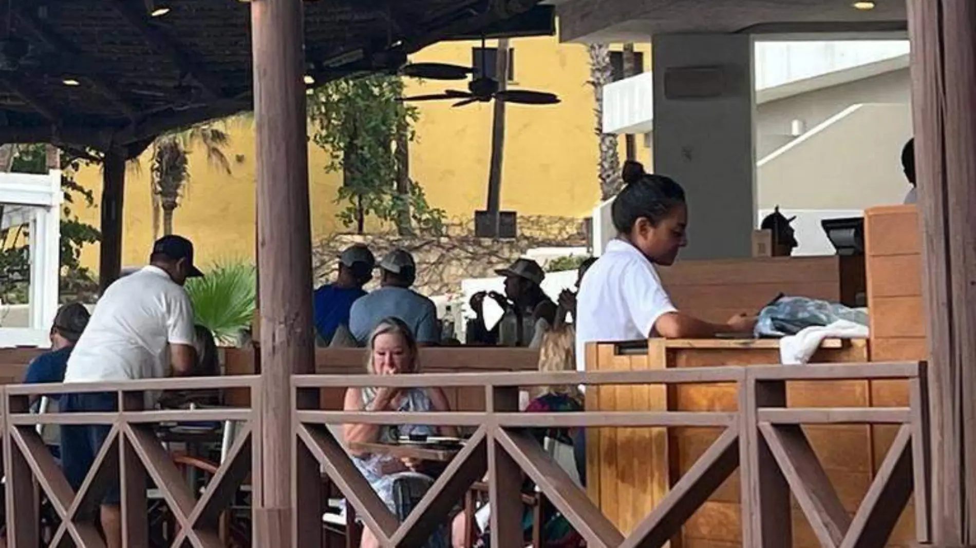 restaurante turistas los cabos 1